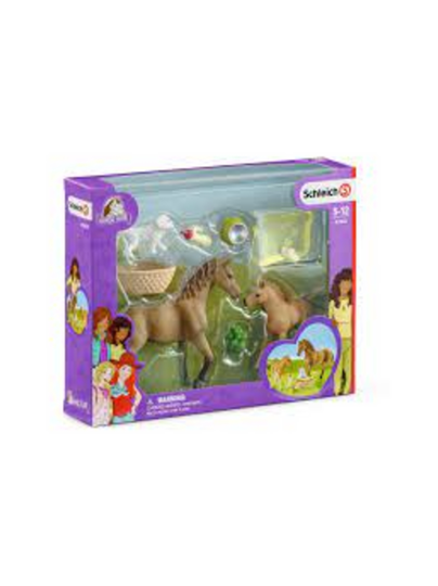SCHLEICH HORSE CLUB Sarahin eläinvauvanhoitola